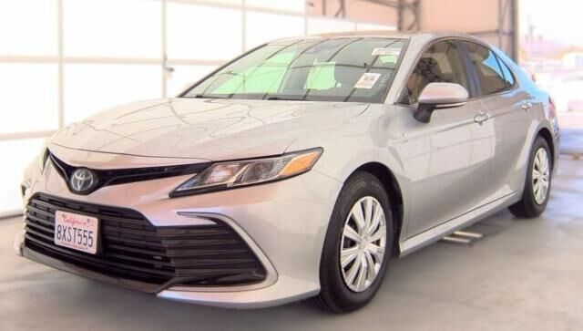 2021 Toyota Camry Hybrid LE