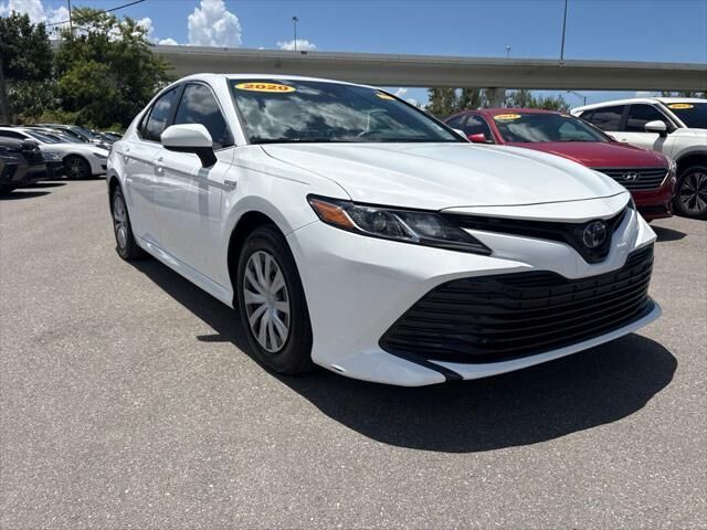 2020 Toyota Camry Hybrid LE