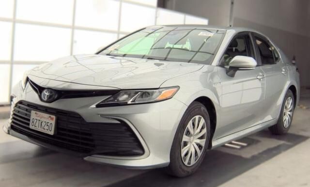 2021 Toyota Camry Hybrid LE