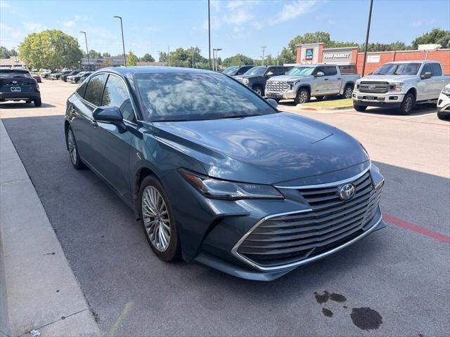 2022 Toyota Avalon Hybrid Limited