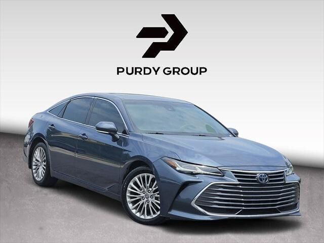2022 Toyota Avalon Hybrid Limited — photo 1 of 1