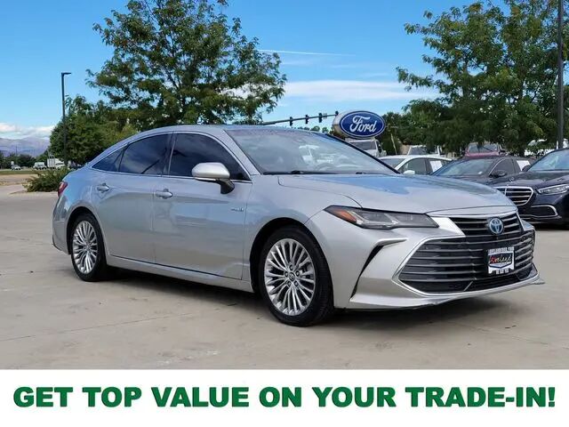 2020 Toyota Avalon Hybrid Limited — photo 1 of 13