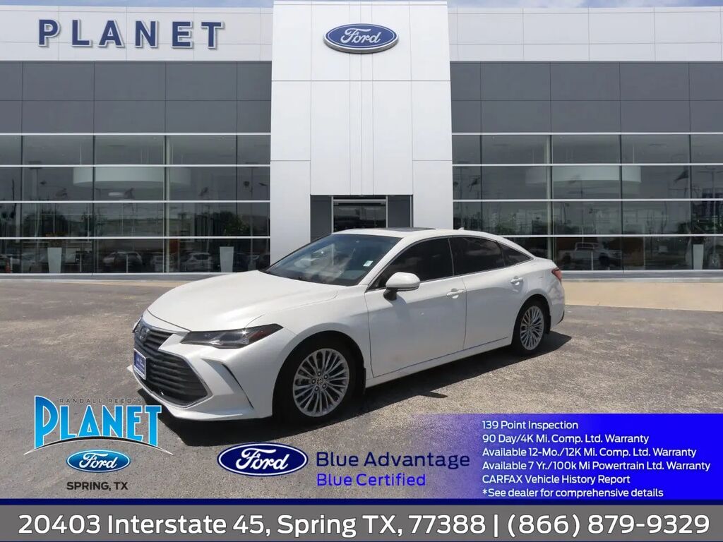 2022 Toyota Avalon Hybrid Limited — photo 1 of 13