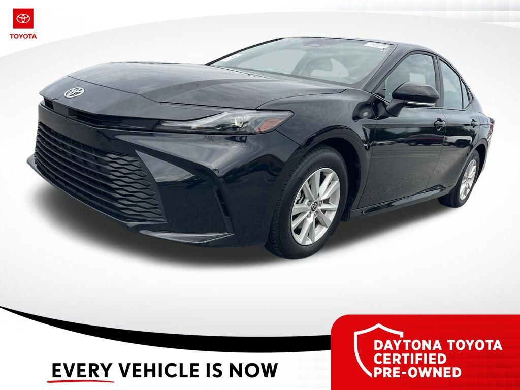 2025 Toyota Camry LE — photo 1 of 12