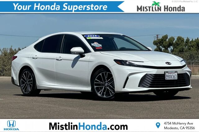 2025 Toyota Camry XLE