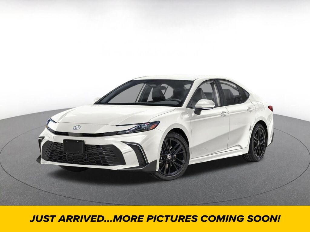 2026 Toyota Camry SE — photo 1 of 1