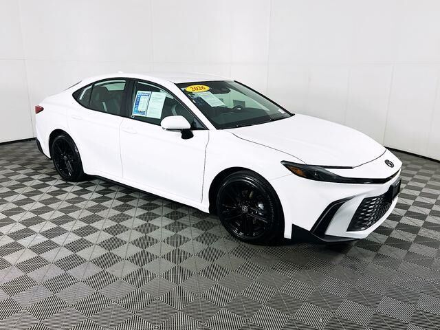 2026 Toyota Camry SE — photo 1 of 1