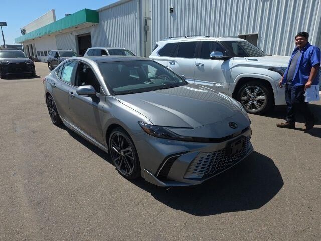 2026 Toyota Camry SE — photo 1 of 1