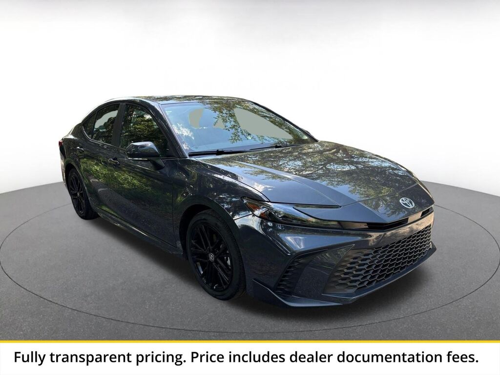 2026 Toyota Camry SE — photo 1 of 1