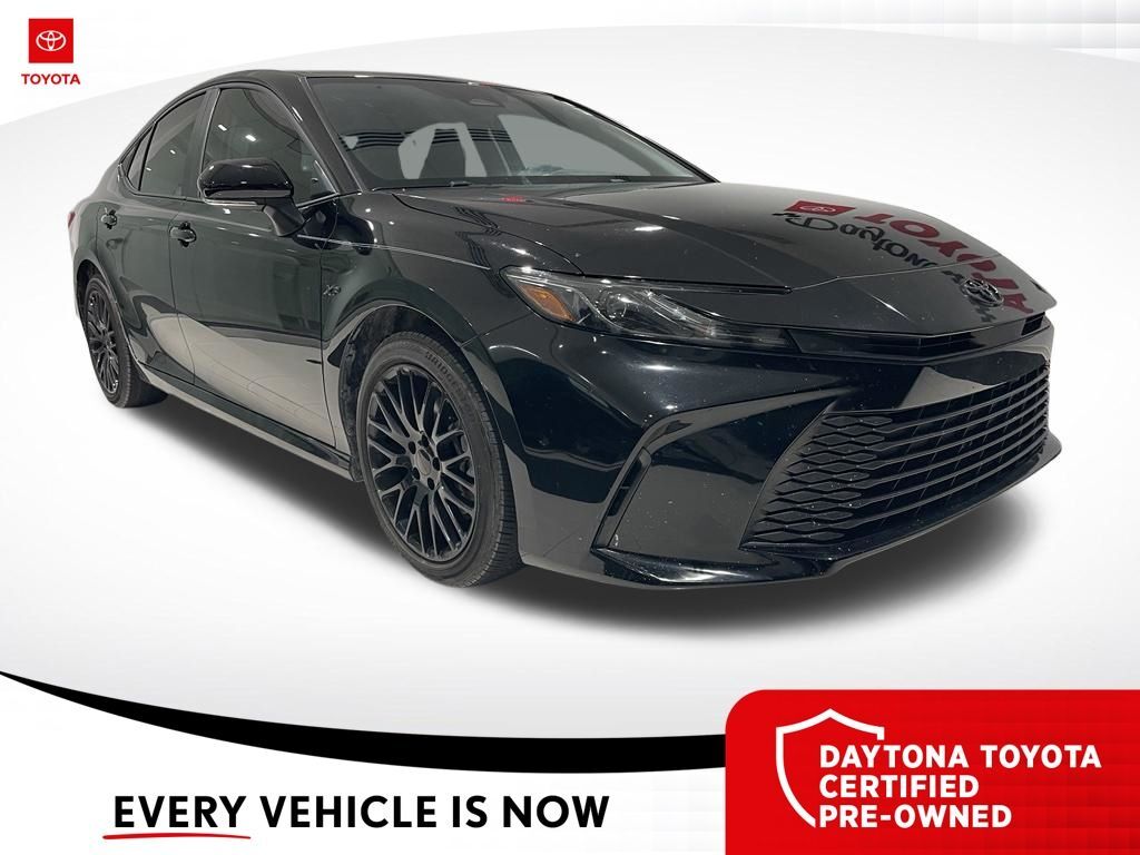 2025 Toyota Camry LE — photo 1 of 12