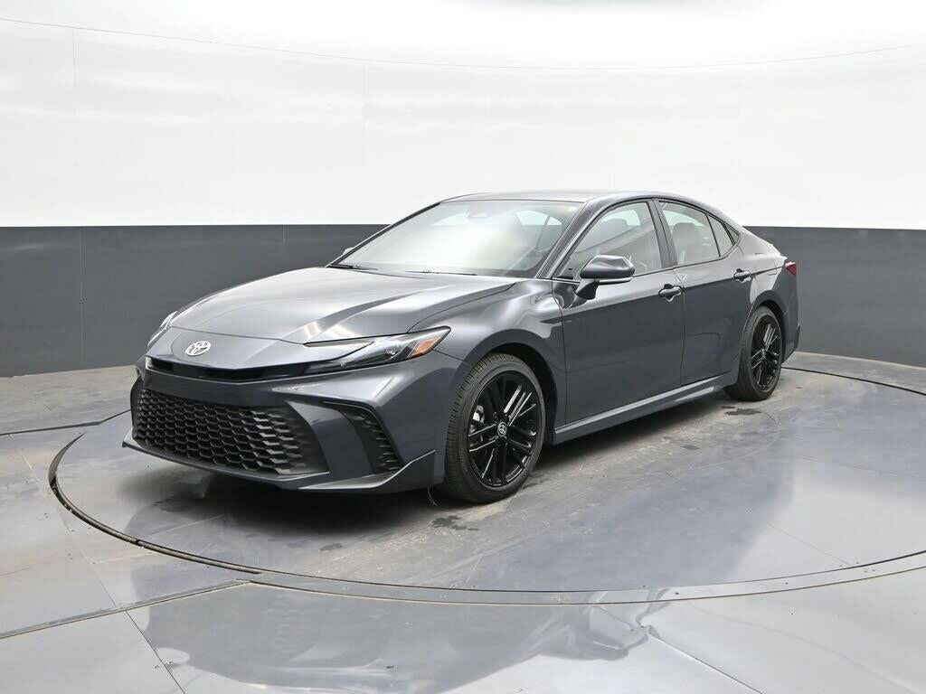 2026 Toyota Camry SE — photo 1 of 1