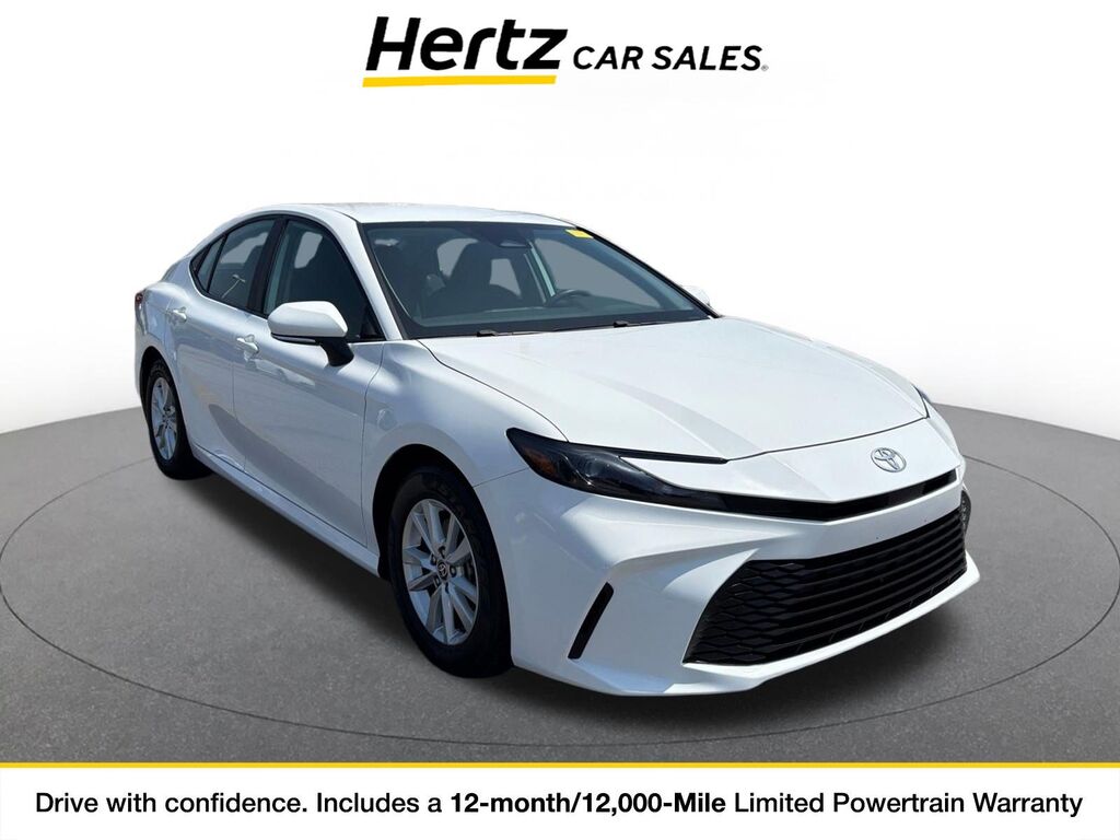 2025 Toyota Camry LE — photo 1 of 11