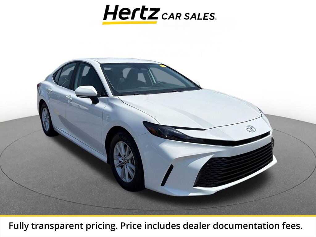2025 Toyota Camry LE — photo 1 of 1