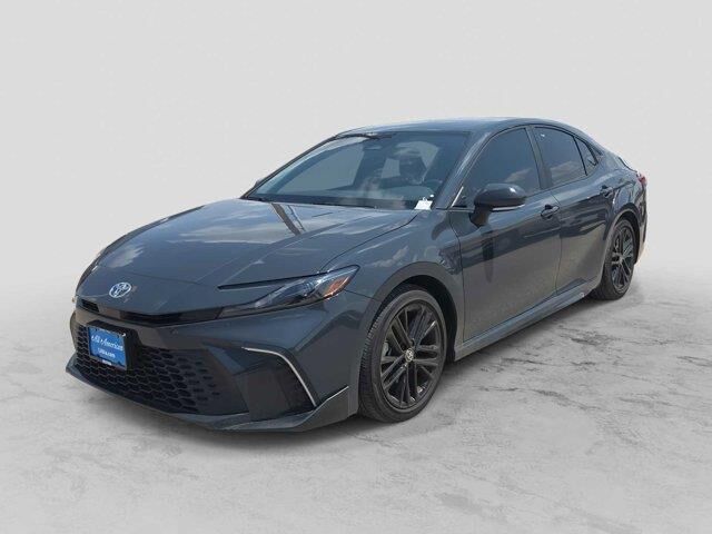 2025 Toyota Camry LE — photo 1 of 1