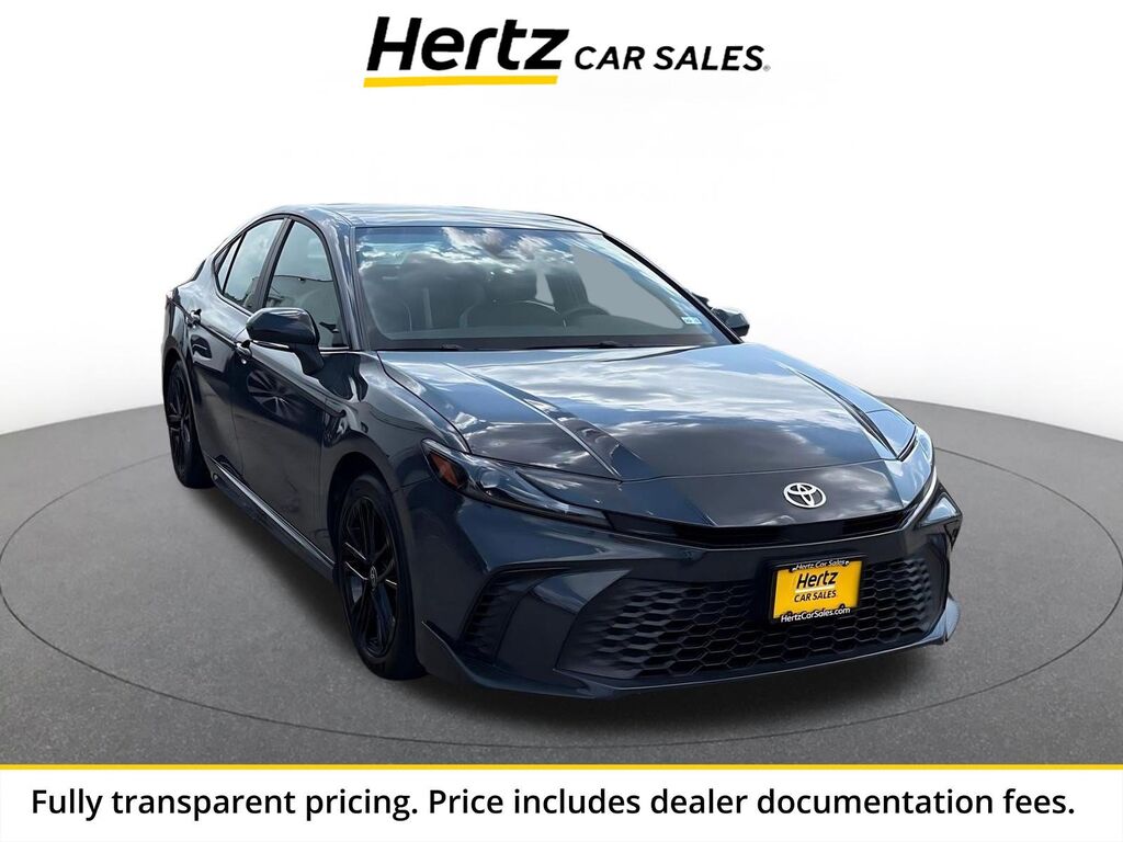 2026 Toyota Camry SE — photo 1 of 1