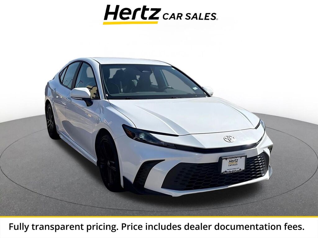 2026 Toyota Camry LE — photo 1 of 1