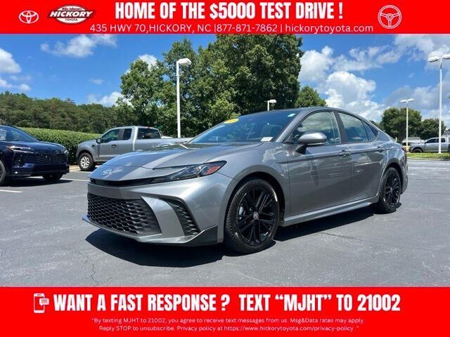 2025 Toyota Camry SE