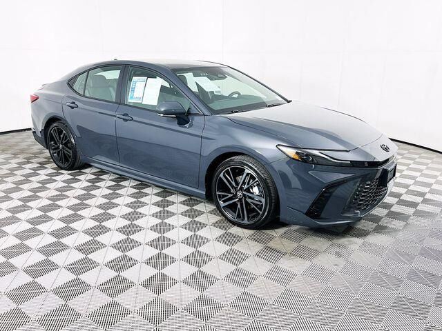 2026 Toyota Camry SE — photo 1 of 1