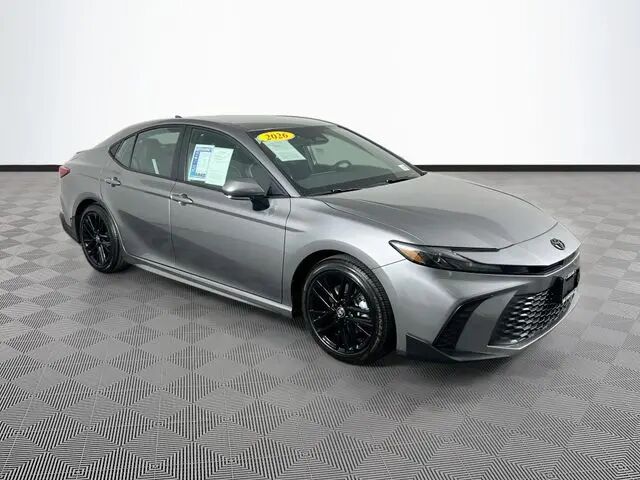2026 Toyota Camry SE — photo 1 of 13