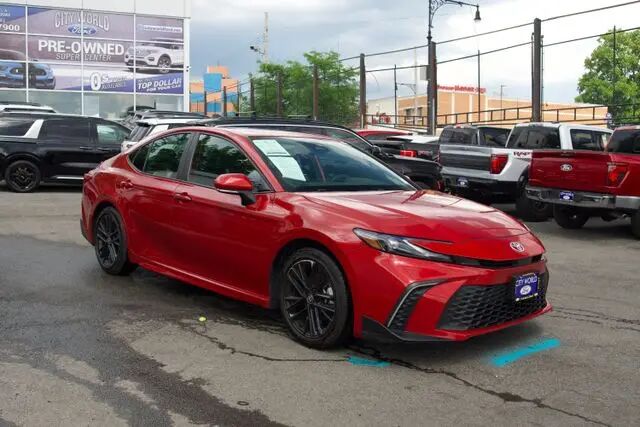 2025 Toyota Camry LE