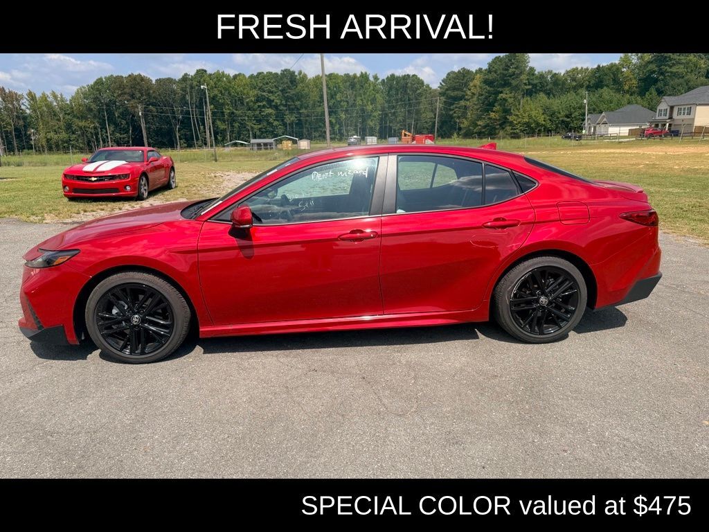 2026 Toyota Camry SE — photo 1 of 13