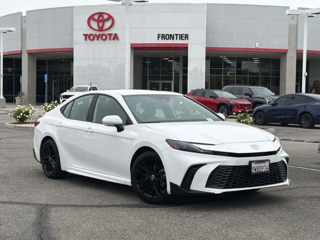 2026 Toyota Camry SE