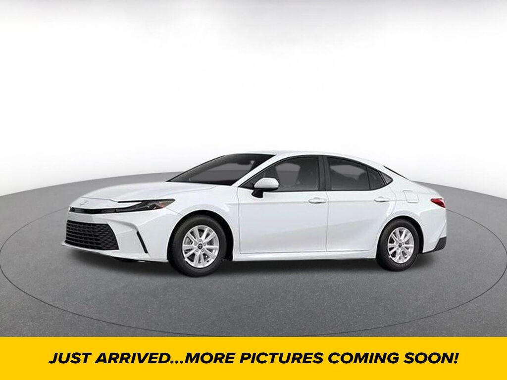2026 Toyota Camry SE — photo 1 of 1
