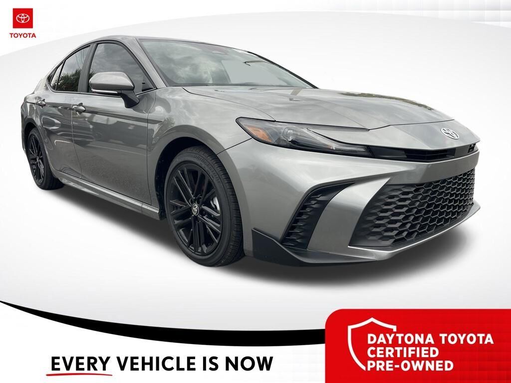 2026 Toyota Camry SE — photo 1 of 1