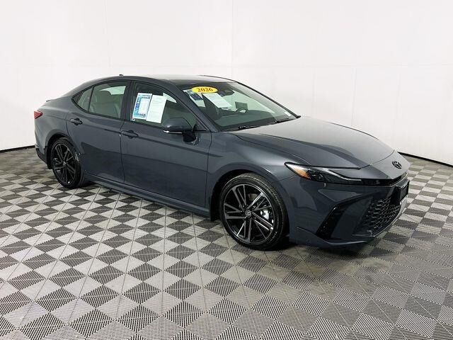 2026 Toyota Camry SE — photo 1 of 1