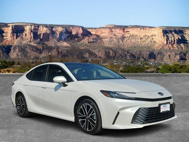 2025 Toyota Camry XLE — photo 1 of 7