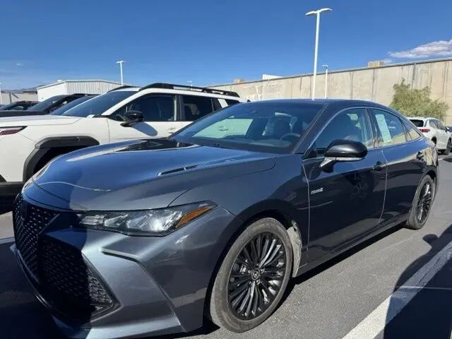 2021 Toyota Avalon Hybrid XSE