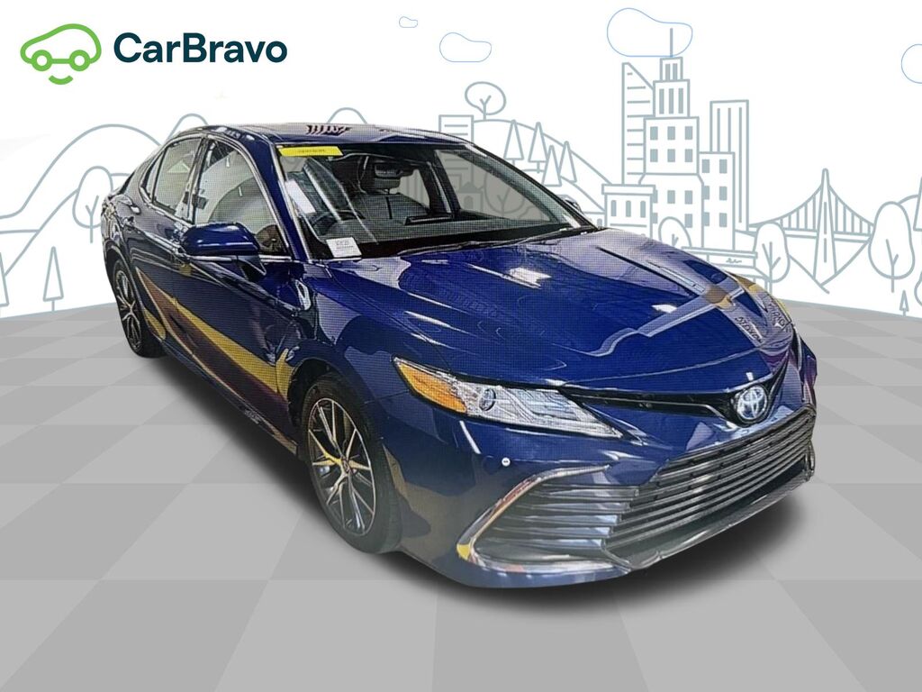 2024 Toyota Camry Hybrid XLE — photo 1 of 7