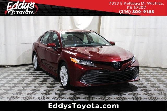 2020 Toyota Camry Hybrid XLE