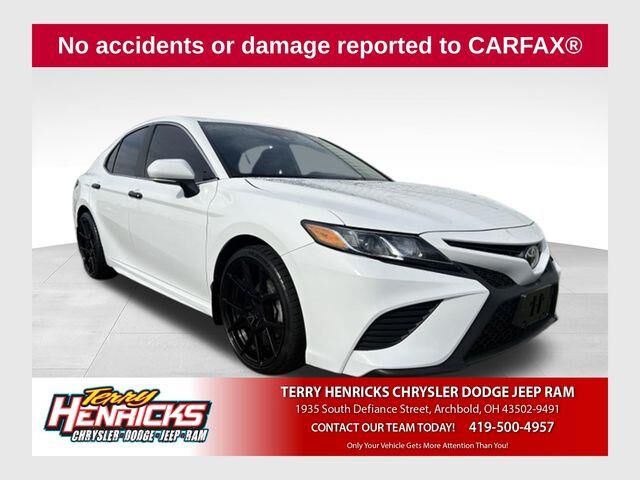 2020 Toyota Camry SE