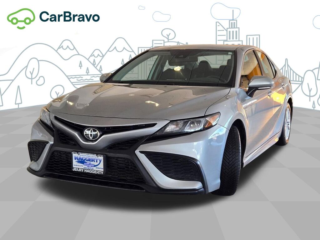 2024 Toyota Camry SE — photo 1 of 7