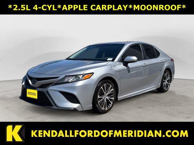 2020 Toyota Camry SE