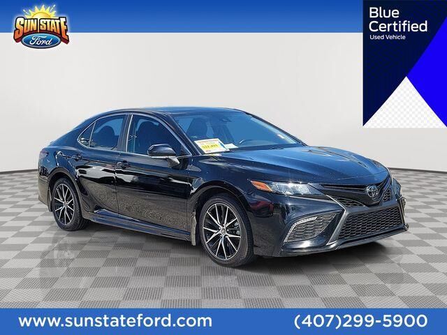 2023 Toyota Camry SE — photo 1 of 13