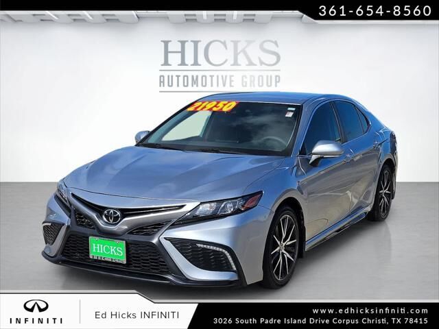 2022 Toyota Camry SE — photo 1 of 13