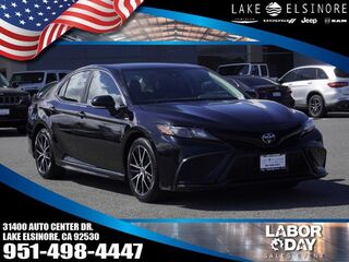 2023 Toyota Camry SE — photo 1 of 13