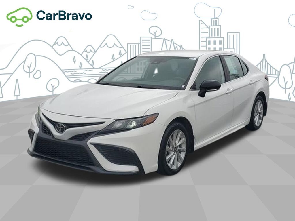 2024 Toyota Camry SE — photo 1 of 6