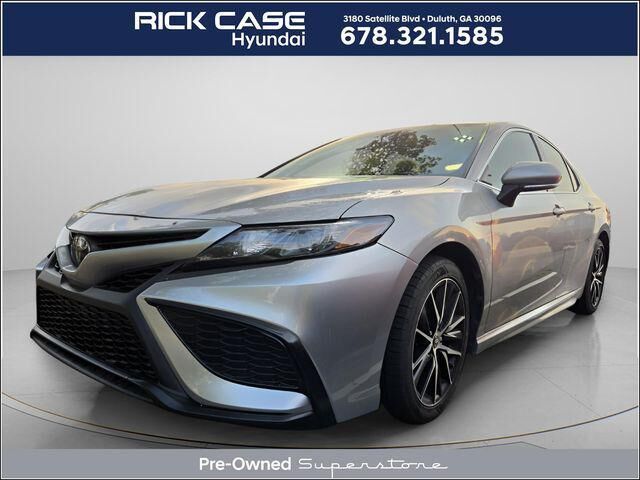 2022 Toyota Camry SE