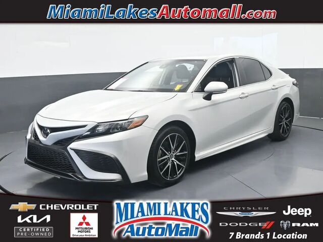2023 Toyota Camry SE