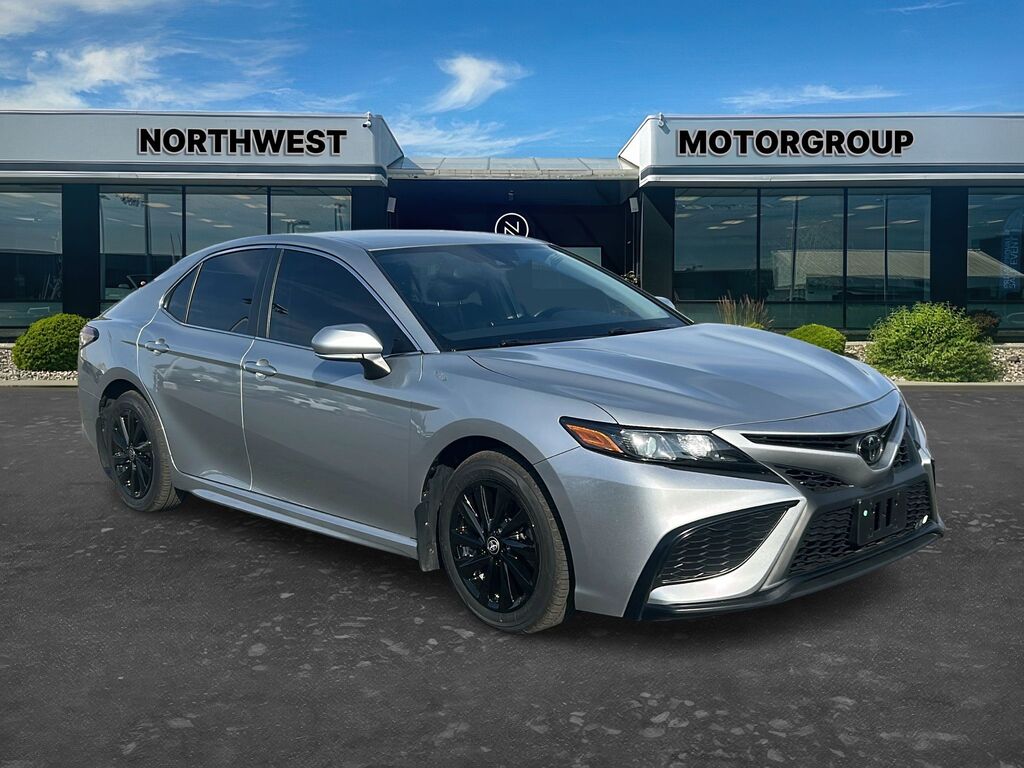 2023 Toyota Camry — photo 1 of 13