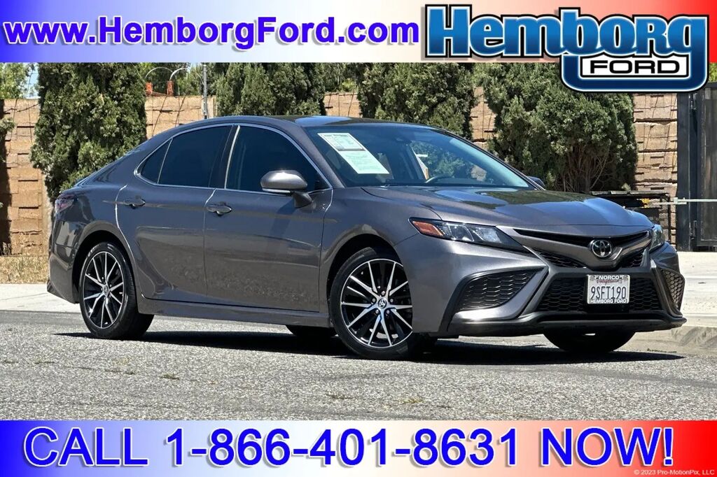 2023 Toyota Camry SE — photo 1 of 13