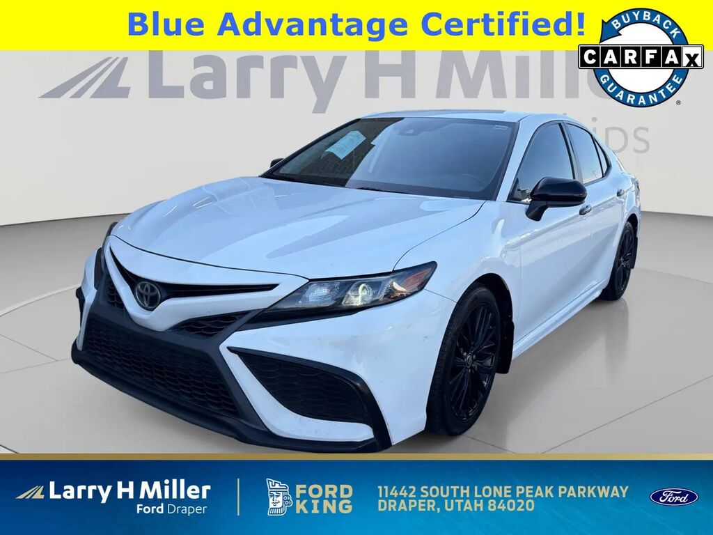 2021 Toyota Camry SE — photo 1 of 13