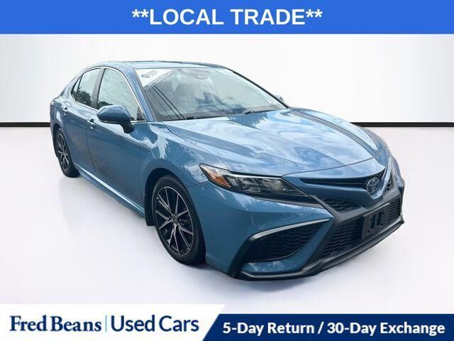 2024 Toyota Camry Hybrid SE