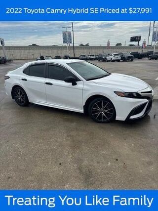 2022 Toyota Camry Hybrid SE