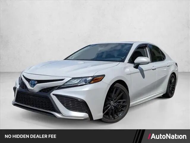 2024 Toyota Camry Hybrid XSE