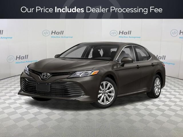 2020 Toyota Camry LE — photo 1 of 13