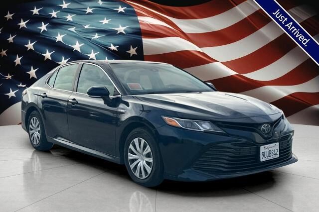 2020 Toyota Camry Hybrid LE